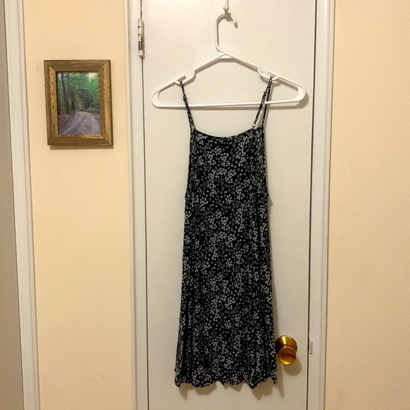Black & White Floral Tropik Dress (US S) - Picture 2 of 3